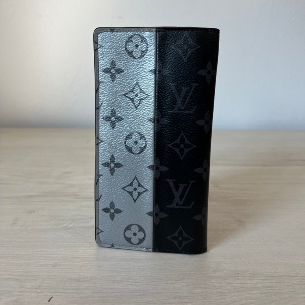 Louis Vuitton Split Monogram Eclipse Brazza wallet black